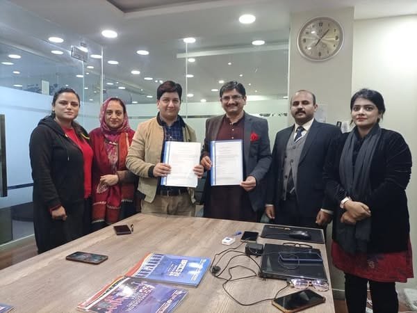 Environment Journalists Forum (EJF) and IPDS launched “Climate Baitak”