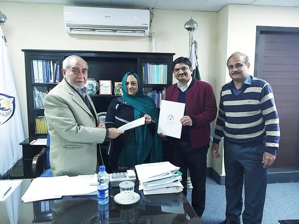 IPDS and Riphah International University Sign MoU to Foster Academic and Research Collaboration
