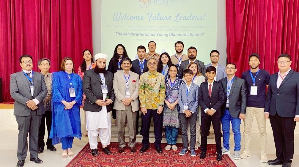 4th IYDS cohort at the Embassy of Indonesia