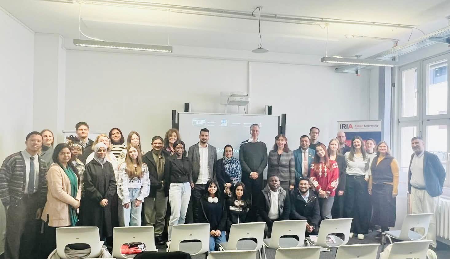 Participants and speakers of the 8th International Young Researchers Symposium on Global Health at Akkon University in Berlin